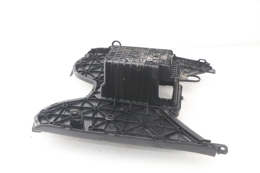 photo de Pedana PEUGEOT KISBEE 2T 50 (2010 - 2017) - Altra angolazione