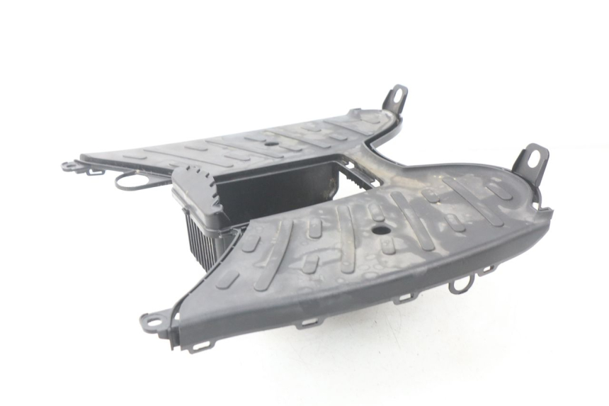 photo de Pedana PEUGEOT KISBEE 2T 50 (2010 - 2017) - Primo piano tecnico