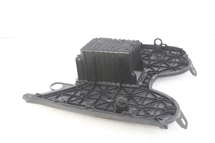 photo de PEDANA PEUGEOT KISBEE 2T 50 (2018 - 2022) - Zoom sullo stato d'uso