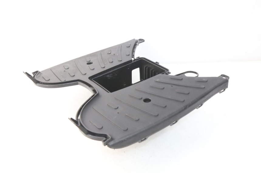 photo de MARCHE PIED PEUGEOT KISBEE 4T 50 (2018 - 2022) - Dettaglio del componente