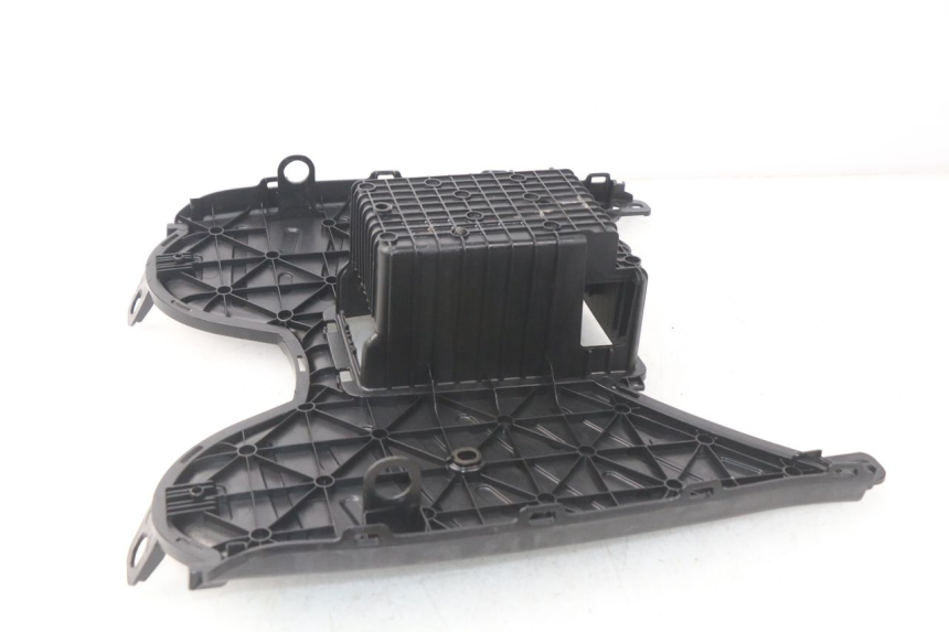 photo de PEDANA PEUGEOT KISBEE 4T 50 (2010 - 2017) - Zoom sullo stato d'uso