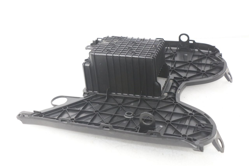 photo de PEDANA PEUGEOT KISBEE 4T 50 (2010 - 2017) - Altra angolazione