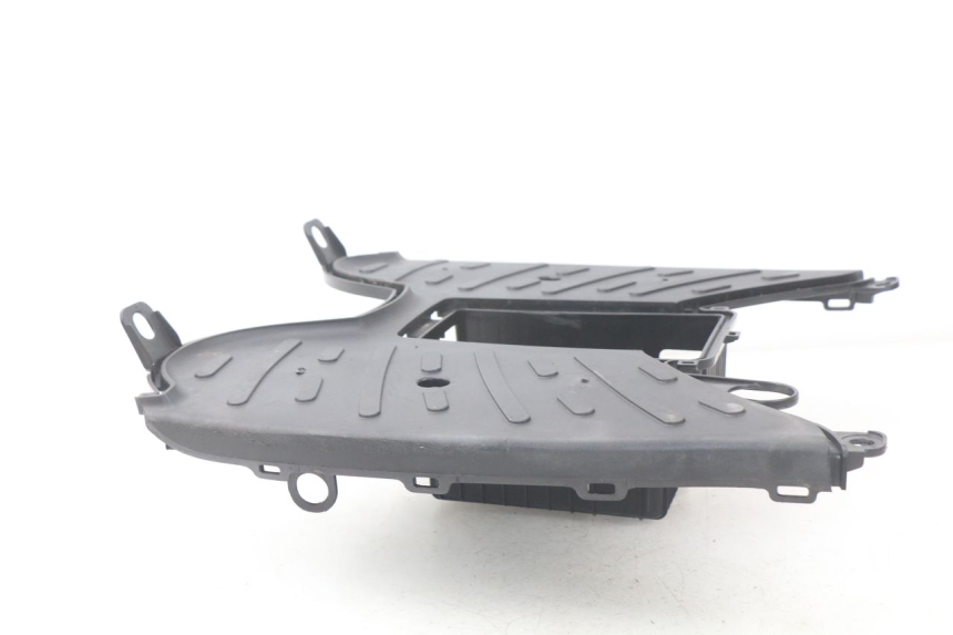 photo de MARCHE PIED PEUGEOT KISBEE 4T 50 (2018 - 2022) - Zoom sullo stato d'uso