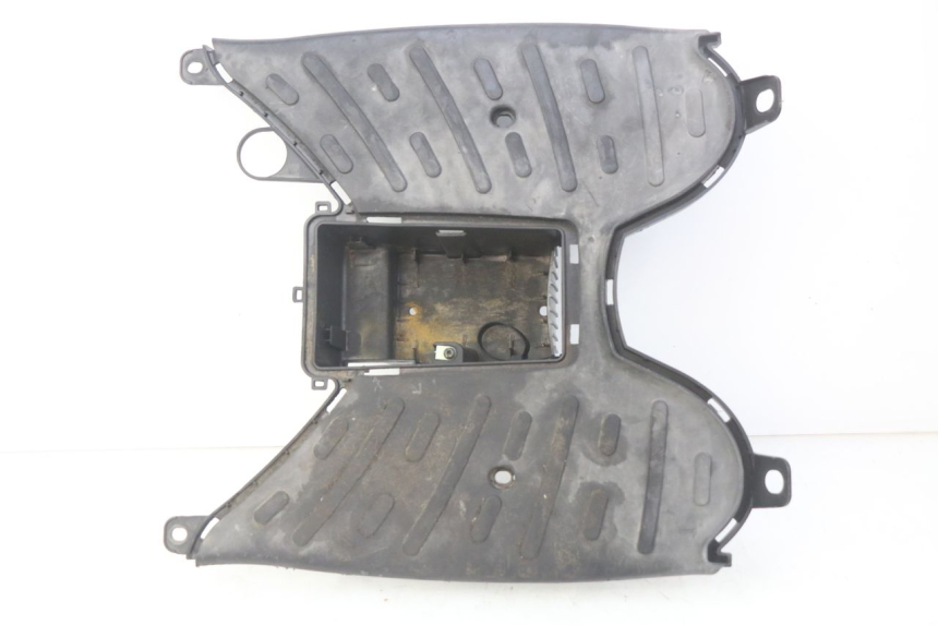 photo de PEDANA PEUGEOT KISBEE 4T 50 (2010 - 2017) - Vista principale