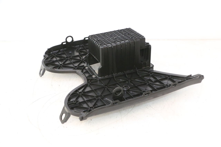photo de CARENA PEDANA PEUGEOT KISBEE 4T 50 (2023 - 2026) - Altra angolazione