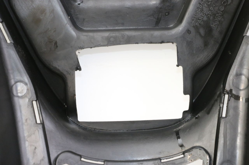 photo de Pedana KYMCO XCITING 500 (2007 - 2010) - Zoom sullo stato d'uso