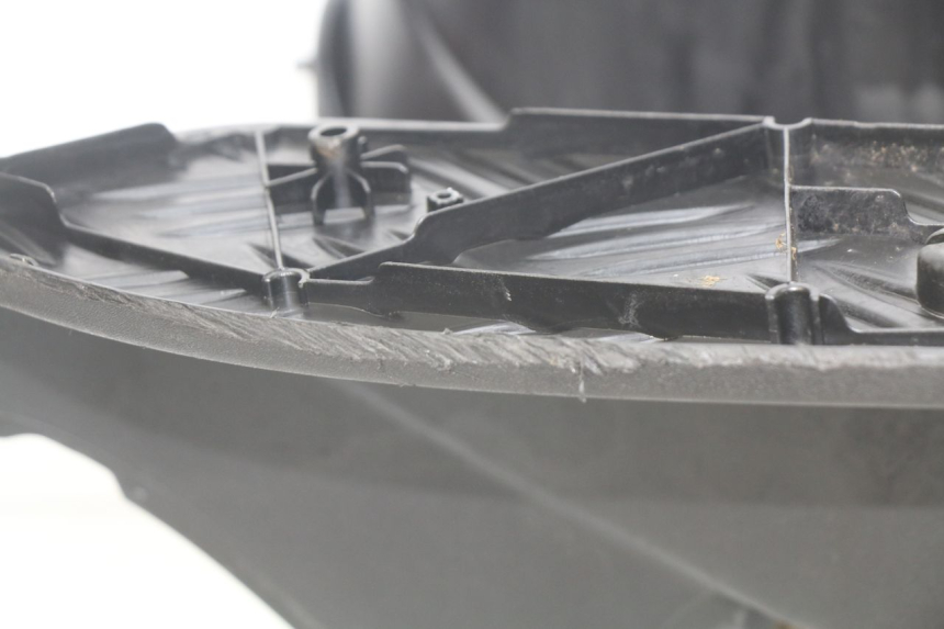 photo de CARENA PEDANA PEUGEOT LUDIX BLASTER 50 (2006 - 2014) - Zoom sullo stato d'uso