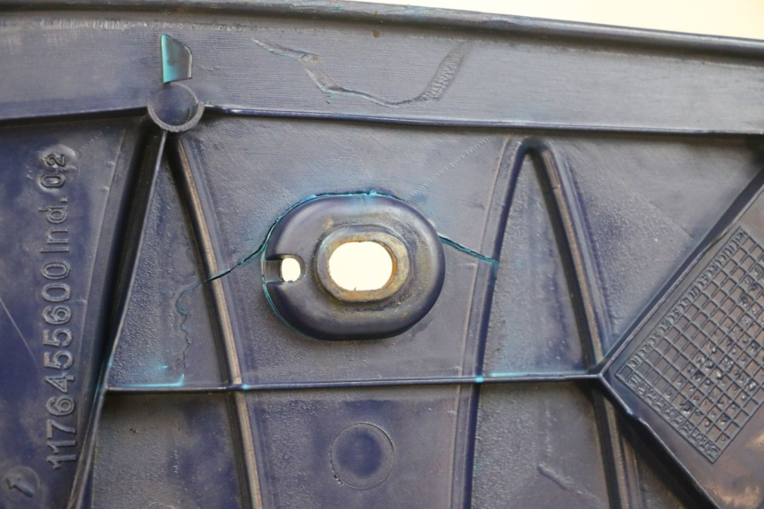 photo de PEDANE PEUGEOT LUDIX 50 (2008 - 2017) - Primo piano tecnico