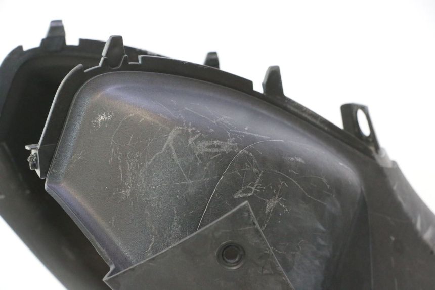 photo de CARENA PEDANA PEUGEOT LUDIX PRO 2T 50 (2010 - 2017) - Caratteristiche distintive