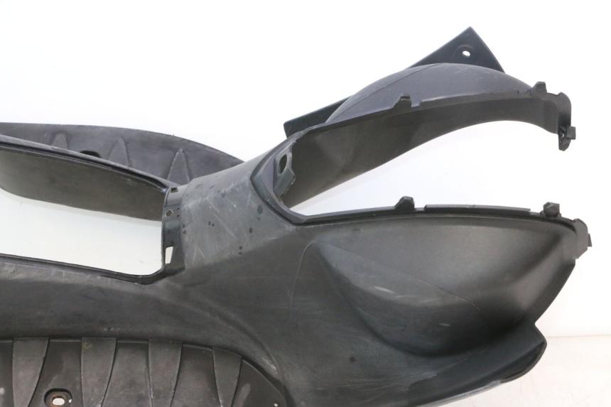 photo de CARENA PEDANA PEUGEOT LUDIX PRO 2T 50 (2010 - 2017) - Angolazione alternativa