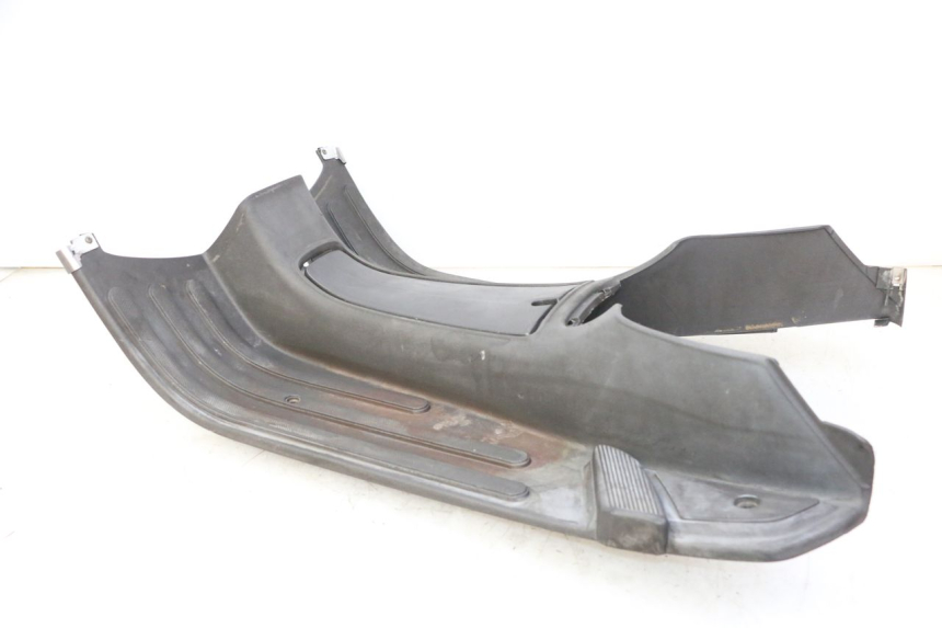 photo de CARENA PEDANA PIAGGIO LXV 4T 50 (2009 - 2013) - Marcature e riferimenti originali