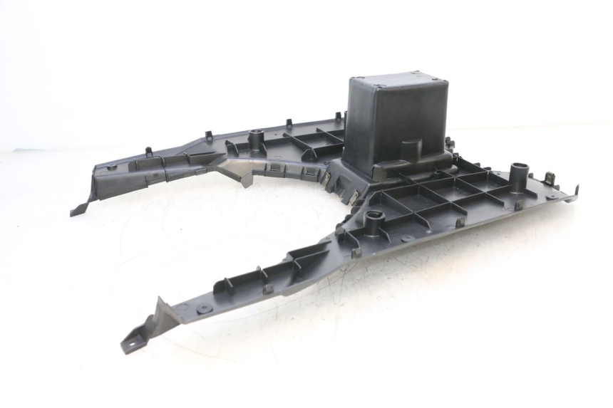 photo de CARENA PEDANA KEEWAY MATRIX RX9 125 (2006 - 2007) - Dettaglio del componente