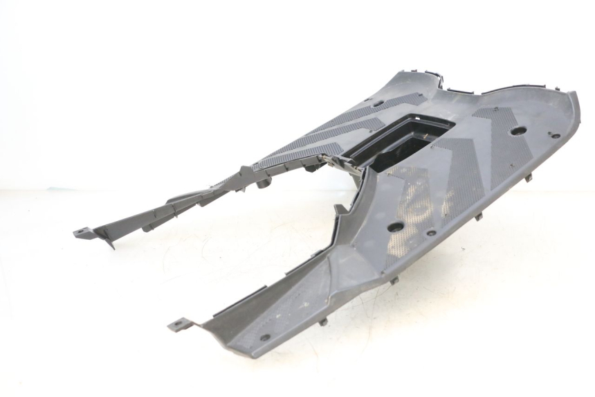 photo de CARENA PEDANA KEEWAY MATRIX RX9 125 (2006 - 2007) - Stato della superficie e materiale