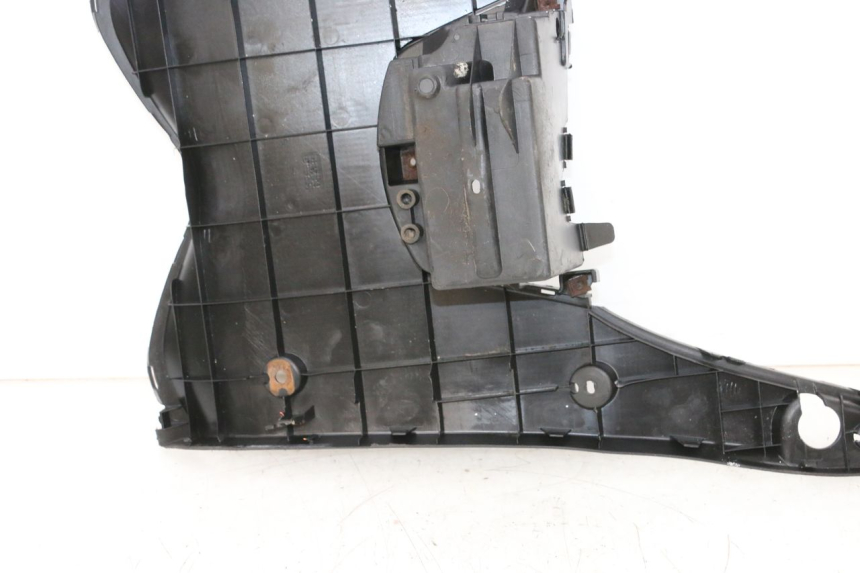 photo de CARENA PEDANA YAMAHA NEOS NEO'S 4T 50 (2008 - 2016) - Zoom sui componenti