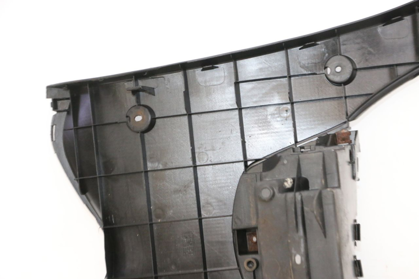 photo de CARENA PEDANA YAMAHA NEOS NEO'S 4T 50 (2008 - 2016) - Primo piano ad alta risoluzione