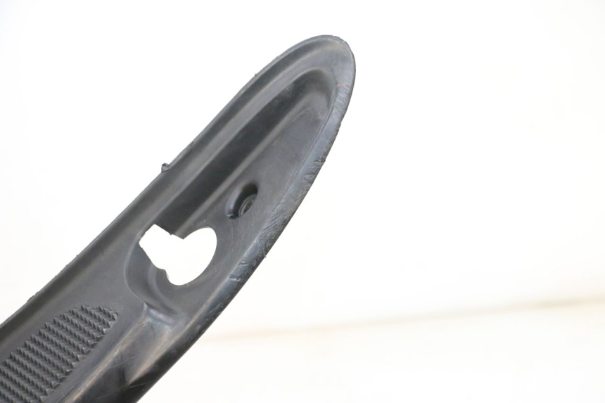 photo de CARENA PEDANA YAMAHA NEOS NEO'S 4T 50 (2008 - 2016) - Zoom sullo stato d'uso