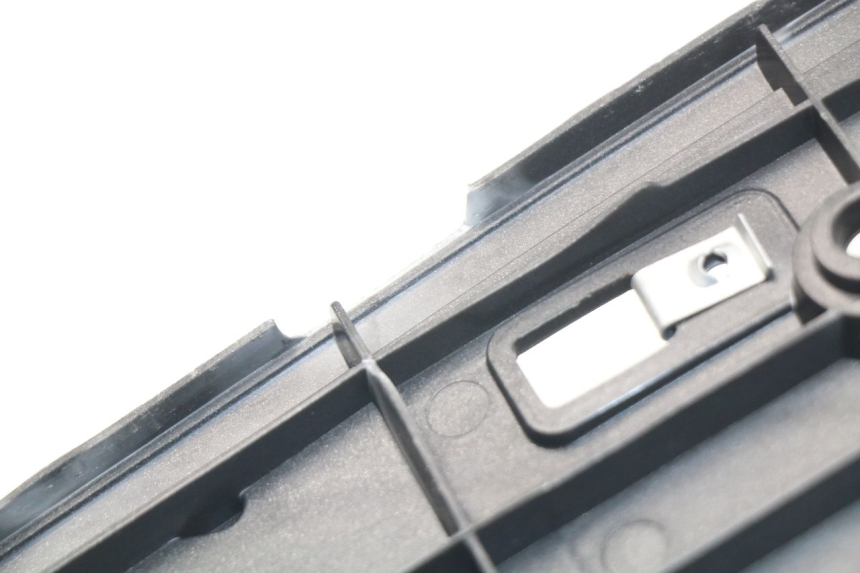 photo de CARENA PEDANA PIAGGIO NEW TYPHOON 50 (2010 - 2017) - Altra angolazione