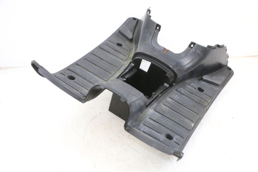 photo de CARENA PEDANA JM MOTORS OLDIES GT 4T 50 (2018 - 2025) - Altra vista dell'articolo