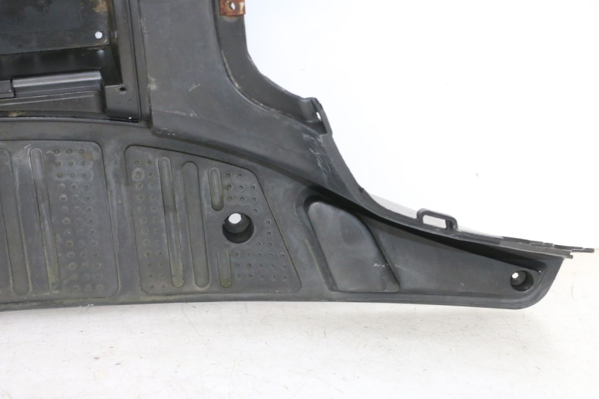 photo de CARENA PEDANA JM MOTORS OLDIES GT 4T 50 (2018 - 2025) - Caratteristiche distintive