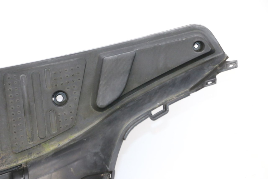 photo de CARENA PEDANA JM MOTORS OLDIES GT 4T 50 (2018 - 2025) - Ispezione visiva dettagliata