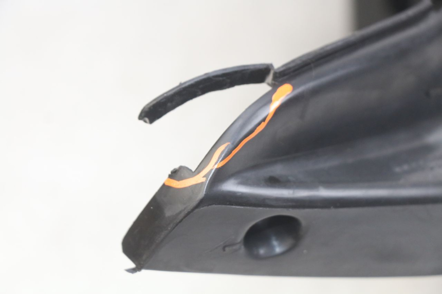 photo de PEDANA JM MOTORS OLDIES RS 4T 50 (2021 - 2024) - Stato della superficie e materiale