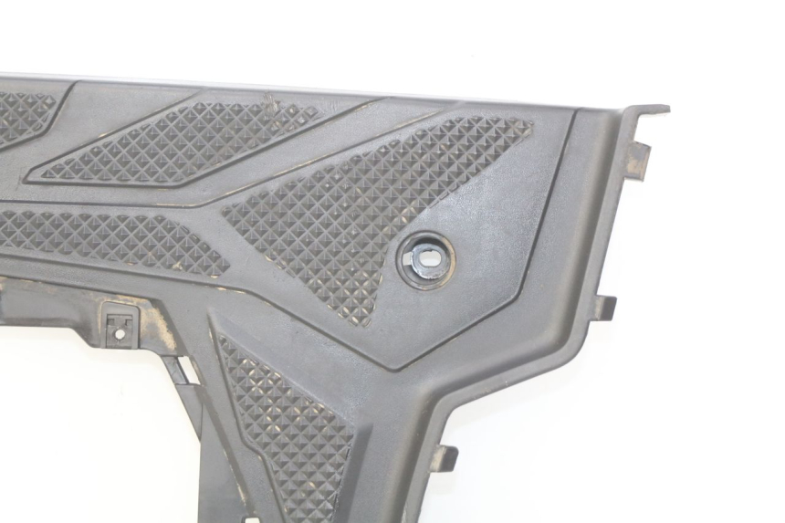 photo de CARENA PEDANA SYM ORBIT III 3 4T 50 (2021 - 2025) - Dettagli dei punti di fissaggio