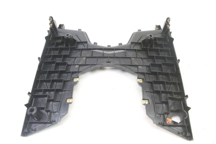 photo de CARENA PEDANA SYM ORBIT III 3 4T 50 (2021 - 2025) - Primo piano tecnico