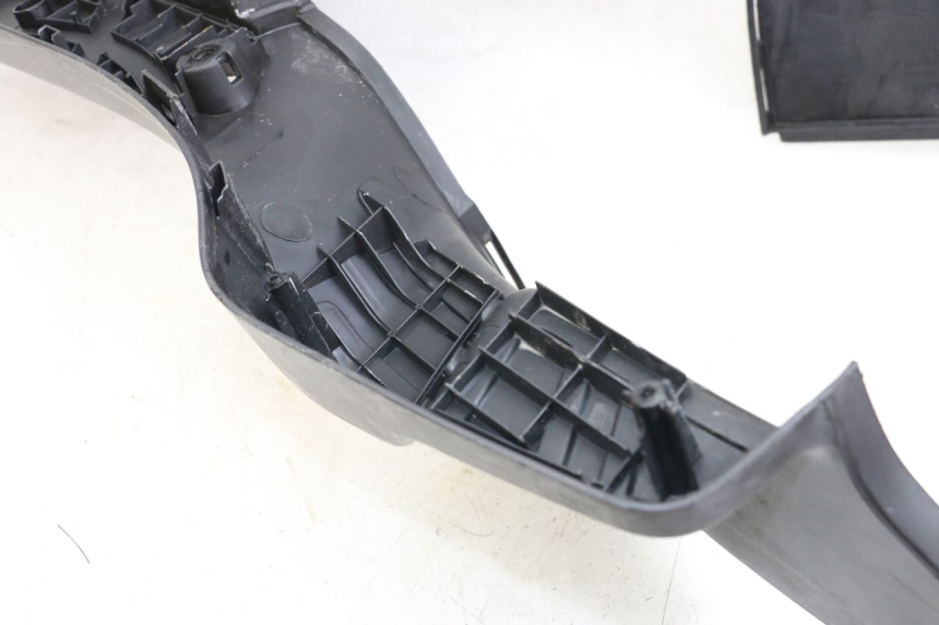 photo de CARENA PEDANA SYM ORBIT 50 (2008 - 2010) - Primo piano tecnico