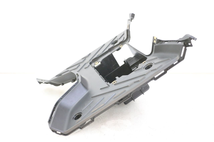 photo de CARENA PEDANA PEUGEOT TWEET 4T 50 (2023 - 2025) - Dettagli dei punti di fissaggio