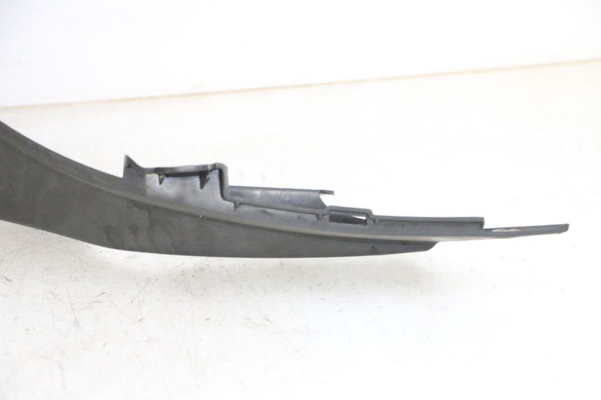 photo de CARENA PEDANA PEUGEOT TWEET 4T 50 (2014 - 2019) - Zoom sui componenti