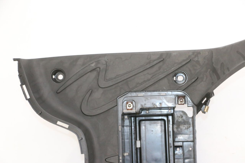 photo de CARENA PEDANA PEUGEOT TWEET 4T 50 (2014 - 2019) - Foto prodotto supplementare