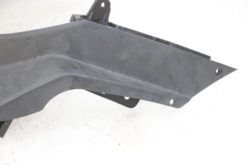 photo de CARENA PEDANA PEUGEOT TWEET 4T 50 (2014 - 2019) - Zoom sullo stato d'uso