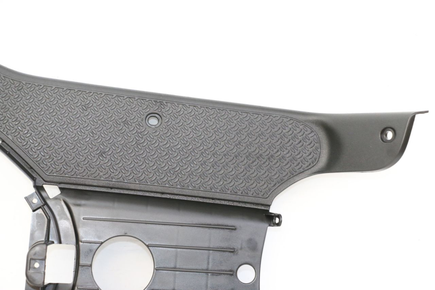 photo de CARENA PEDANA PIAGGIO NRG POWER PUREJET 50 (2018 - 2021) - Caratteristiche distintive