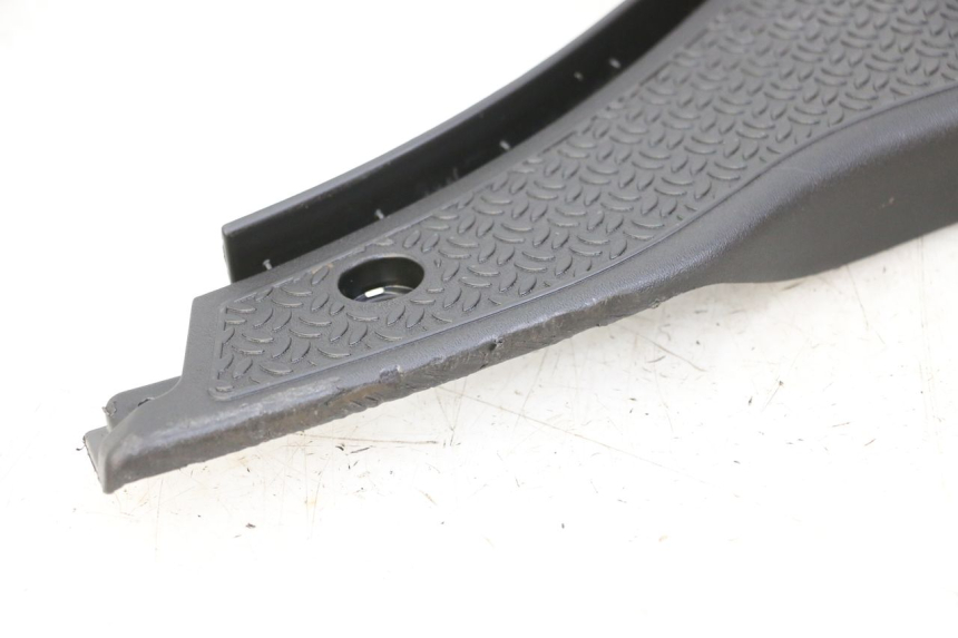 photo de CARENA PEDANA PIAGGIO NRG POWER PUREJET 50 (2018 - 2021) - Primo piano tecnico