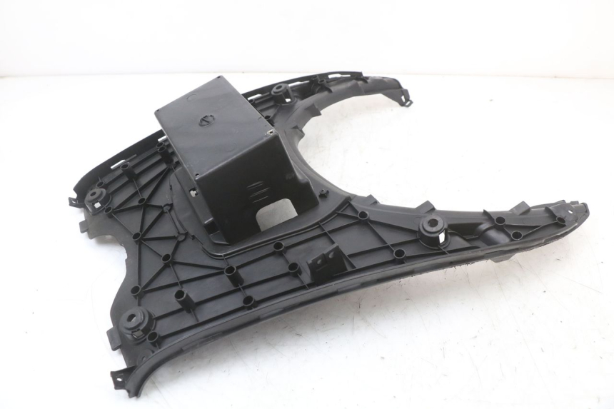 photo de PEDANE JM MOTORS SANTANA 50 (2014 - 2023) - Stato della superficie e materiale