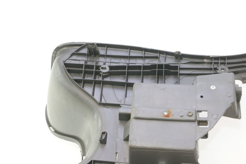 photo de CARENA PEDANA HONDA SH 125 (2001 - 2003) - Stato della superficie e materiale
