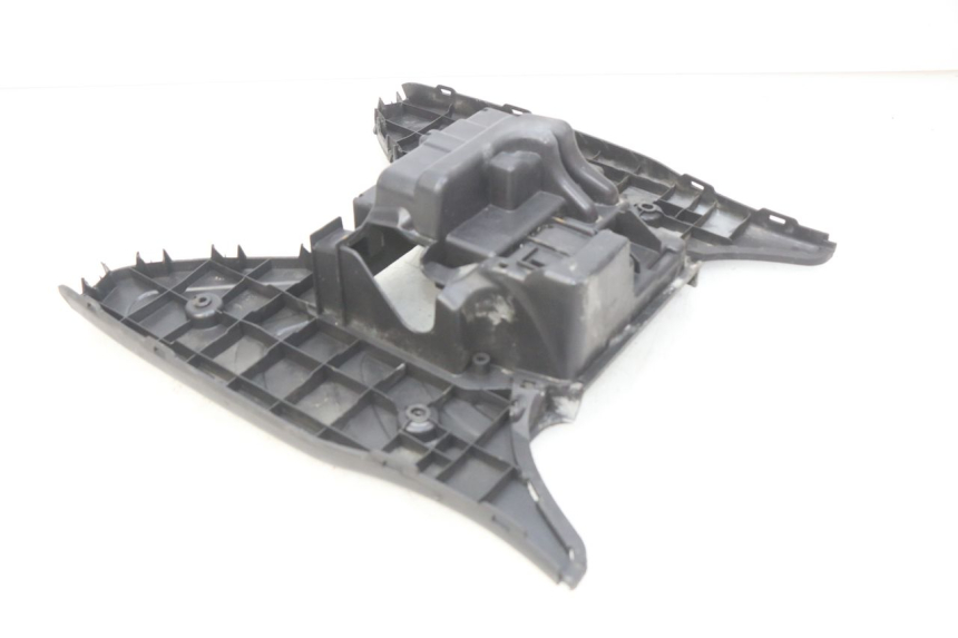 photo de PEDANA SUZUKI SIXTEEN 125 (2008 - 2010) - Dettaglio del componente