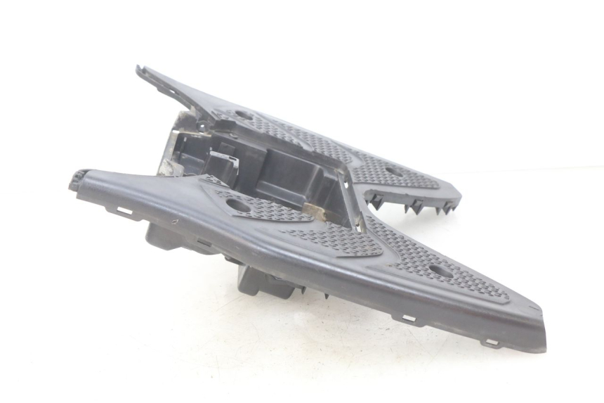 photo de PEDANA SUZUKI SIXTEEN 125 (2008 - 2010) - Primo piano tecnico