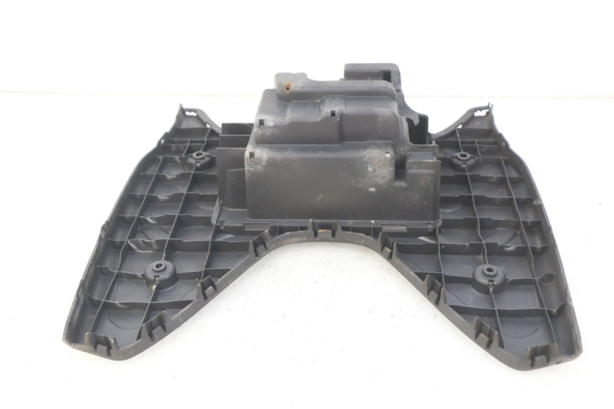 photo de PEDANA SUZUKI SIXTEEN 125 (2008 - 2010) - Zoom sullo stato d'uso