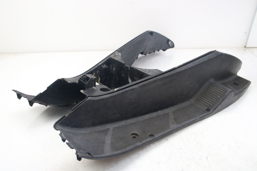 photo de PEDANE MBK SKYLINER 125 (1998 - 2001) - Primo piano tecnico