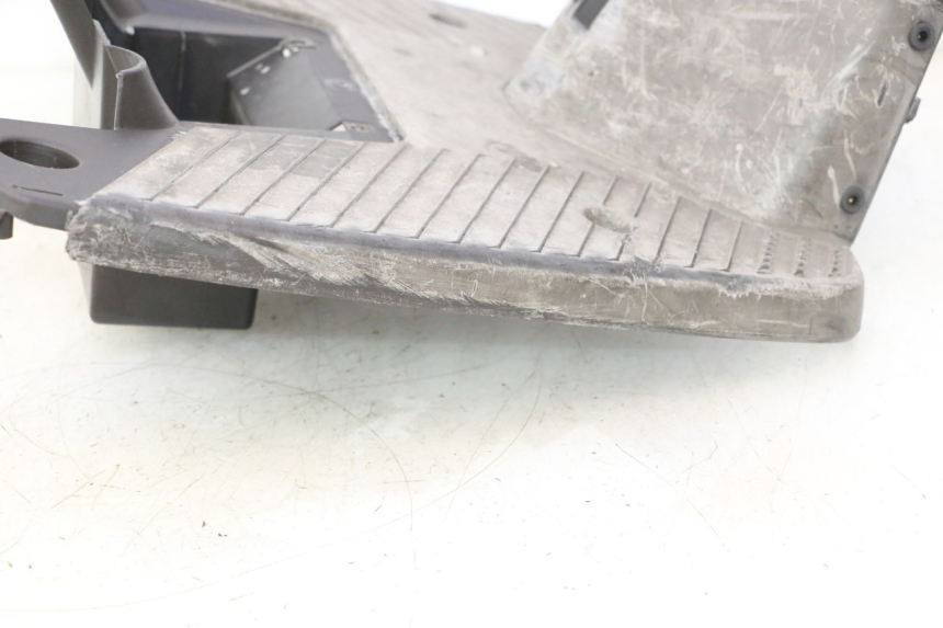 photo de CARENA PEDANA YAMAHA SLIDER 50 (1999 - 2004) - Caratteristiche distintive