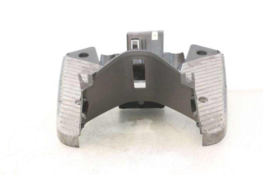 photo de CARENA PEDANA YAMAHA SLIDER 50 (1999 - 2004) - Stato della superficie e materiale