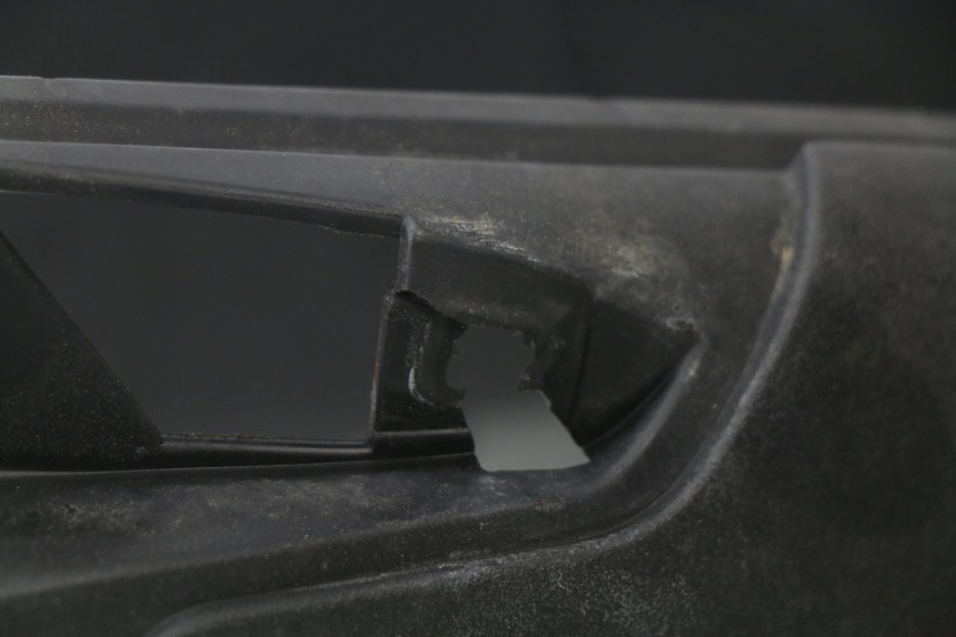 photo de Pedana PEUGEOT SPEEDFIGHT 2 AC 50 (2000 - 2009) - Zoom sui componenti