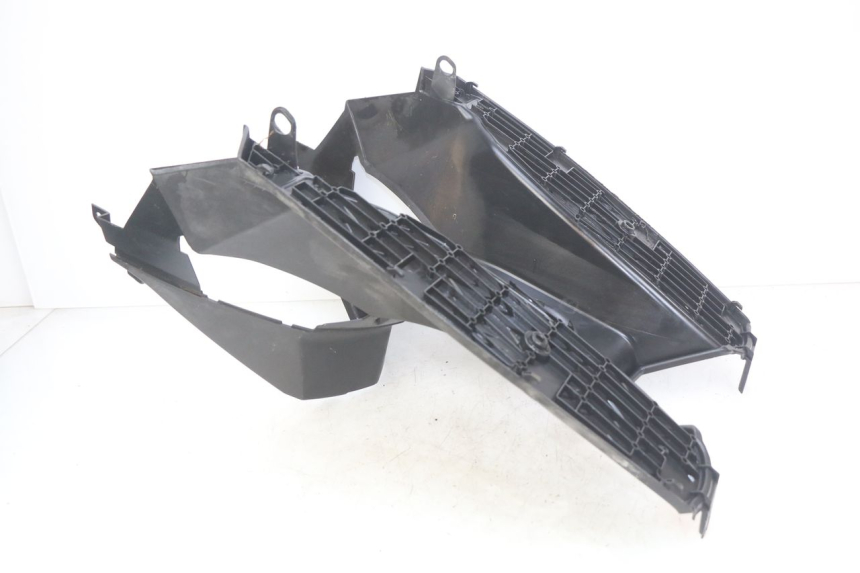 photo de PEDANA PEUGEOT SPEEDFIGHT 3 AIR 50 (2009 - 2015) - Altra angolazione