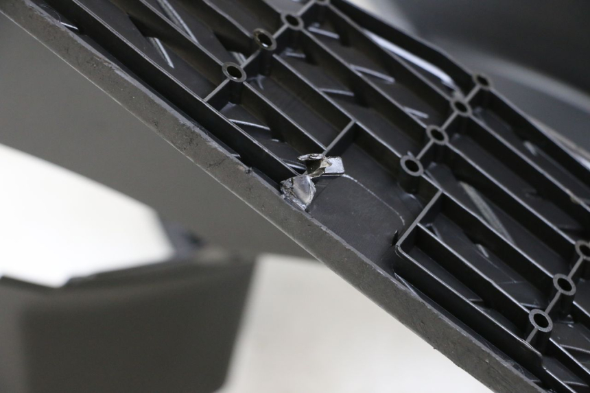 photo de CARENA PEDANA PEUGEOT SPEEDFIGHT 4 2T 50 (2015 - 2019) - Altra angolazione