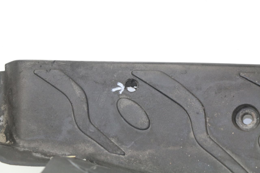 photo de CARENA PEDANA PEUGEOT SPEEDFIGHT LC 50 (1996 - 2002) - Primo piano ad alta risoluzione