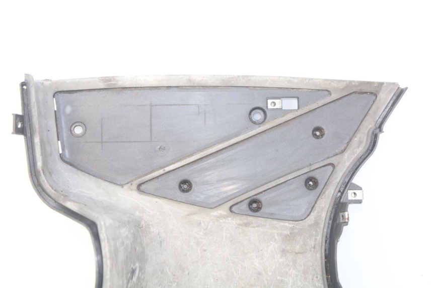 photo de PEDANA APRILIA SR 2T 50 (2012 - 2017) - Caratteristiche distintive