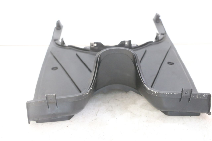 photo de CARENA PEDANA APRILIA SR 2T 50 (2018 - 2022) - Stato della superficie e materiale