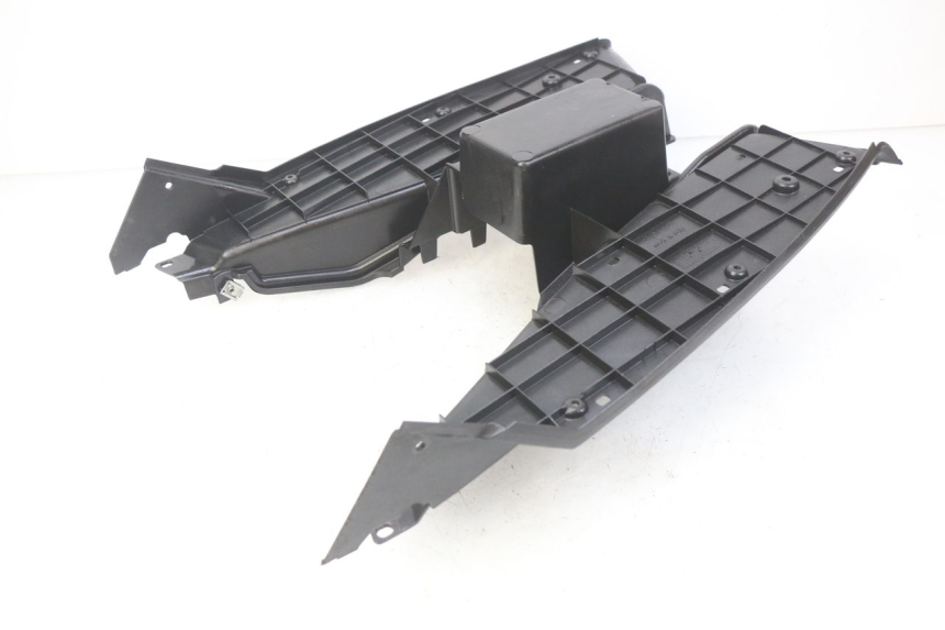 photo de PEDANE APRILIA SR R 2T LC 50 (2018 - 2021) - Zoom sullo stato d'uso