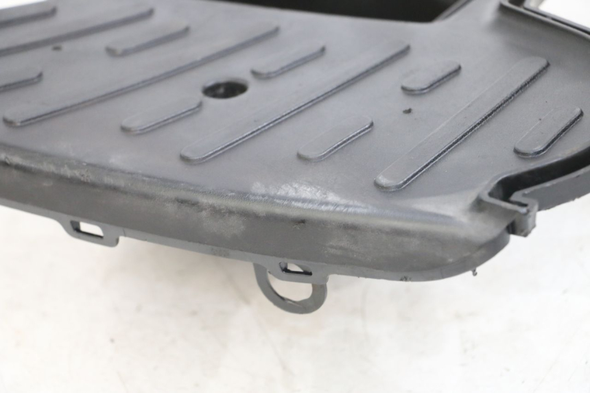 photo de CARENA PEDANA PEUGEOT STREETZONE I 2T 50 (2018 - 2020) - Vista d'insieme del prodotto